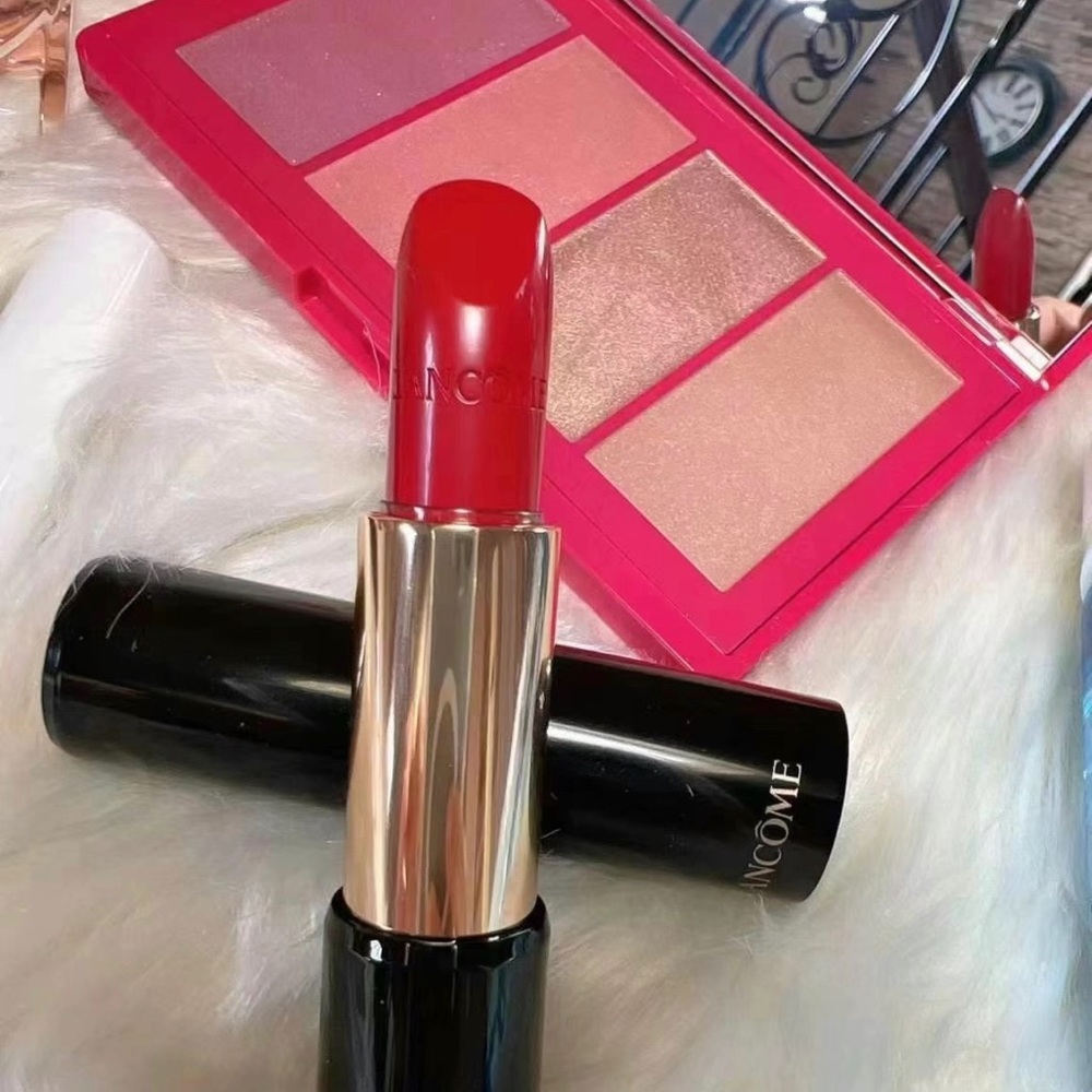 COPY - Lancôme Starlight FacePalette and lipstick(132)